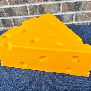 Cheesehead The Original Foamation Milwaukee, Wisconsin PreOwned good condition